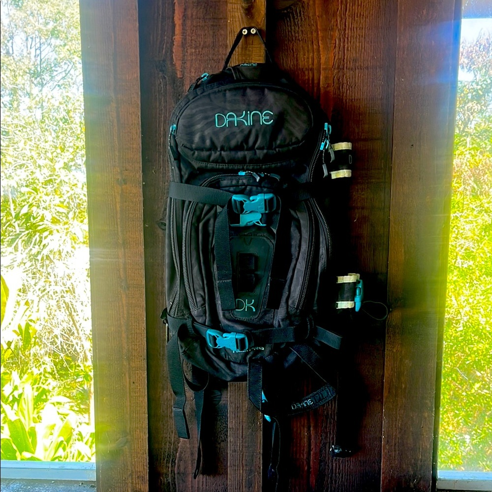 DAKINE Girls Heli Pro Black Zebra motif